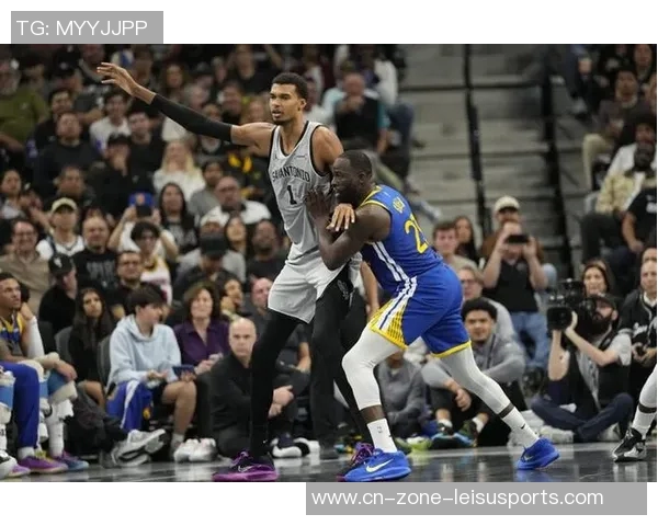 文班在追梦防守下表现不佳命中率仅38并出现6次失误亟需提升