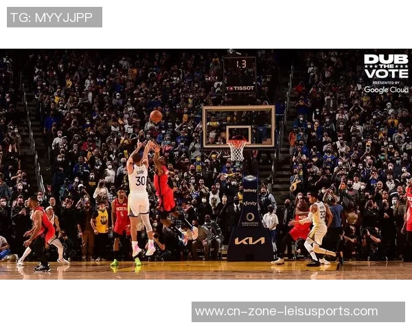 KD转发沃克左手压哨神球令人震惊这一创意真是绝妙之作 KD转发沃克左手压哨神球令人震惊这一创意真是绝妙之作